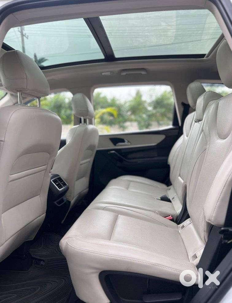 Mahindra Xuv700 2.2 Ax 7 Diesel At Str, 2022, Diesel