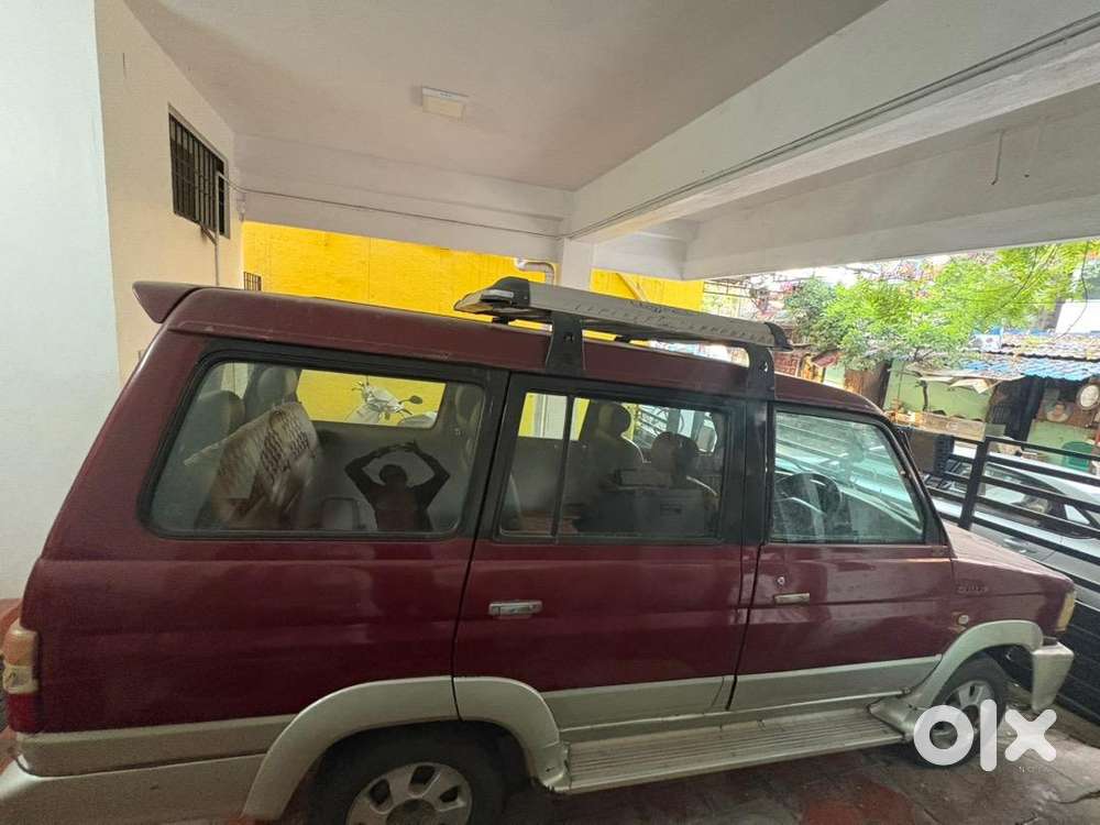 Toyota Qualis 2004 Diesel Well Maintained