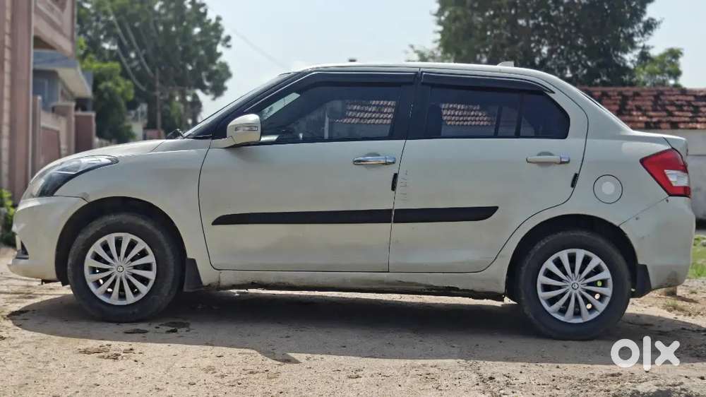 Maruthi Suzuki Dezire 2015 Vxi..