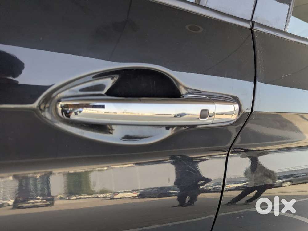 Maruti Suzuki Xl6 1.5 Zeta Mt, 2025, Cng & Hybrids