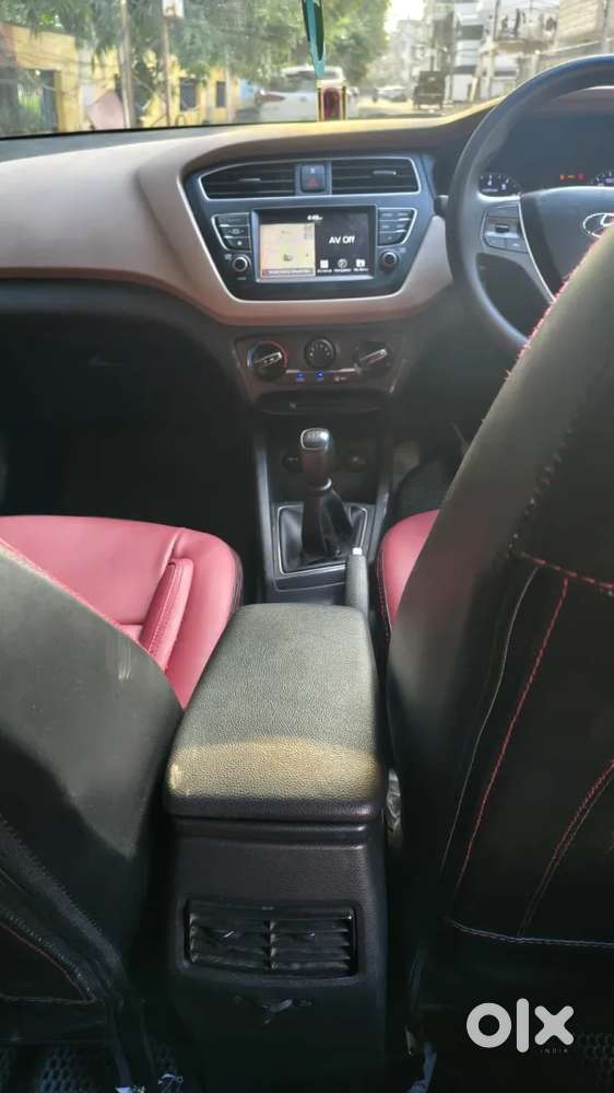 Hyundai I20 Sportz 1.2 Ivt, 2020, Petrol