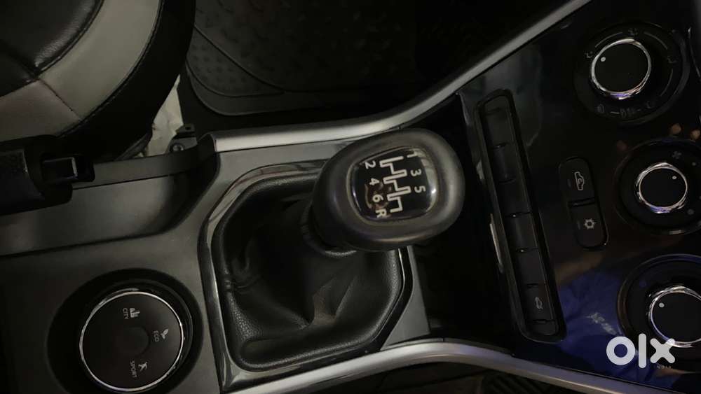 Tata Nexon 1.2 Revotron Xm (s), 2021, Petrol