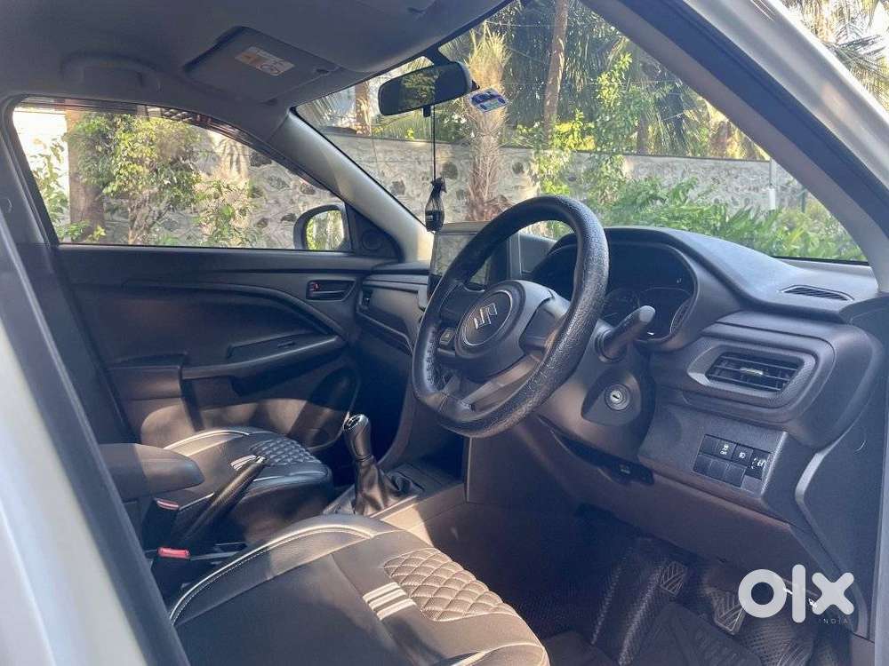 Maruti Suzuki Brezza 1.5 Lxi Smart Hybrid, 2025, Petrol