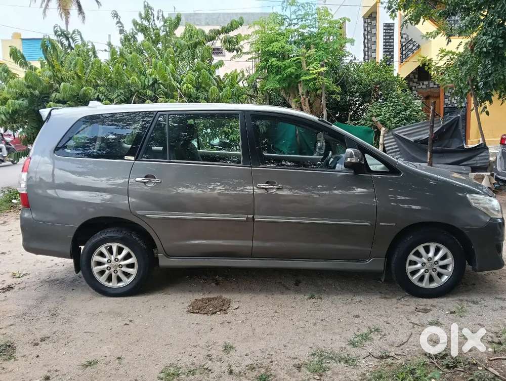 Toyota Innova Diesel 7 Str 2013