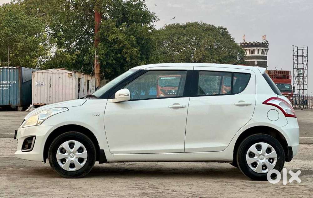 Maruti Suzuki Swift 1.2 Vxi (o), 2016, Petrol