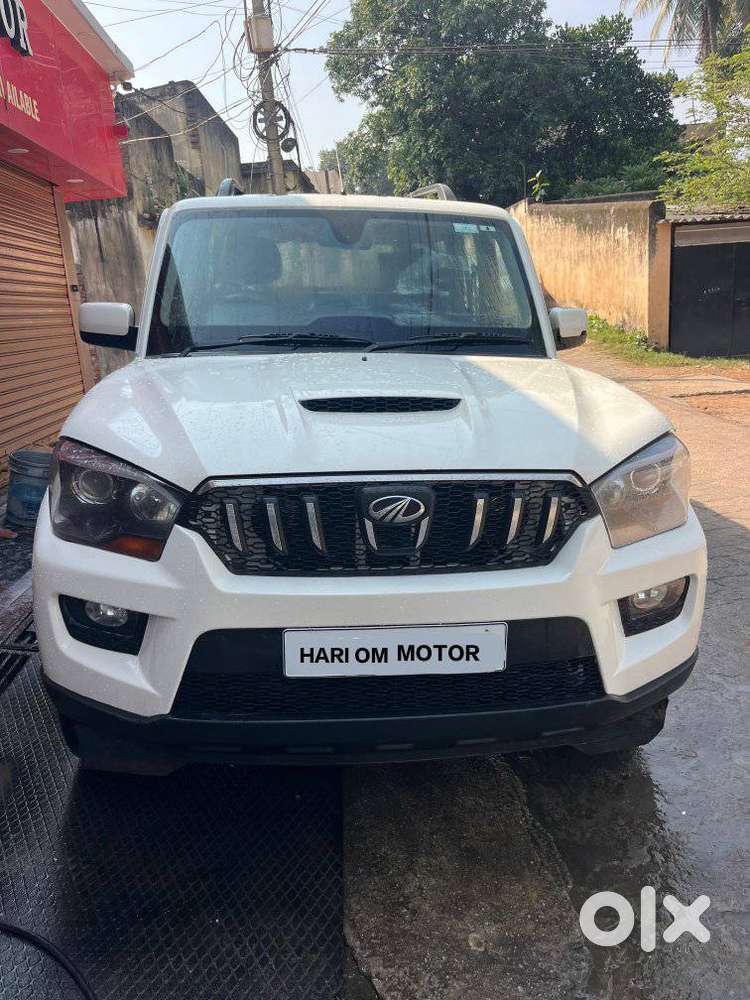 Mahindra Scorpio S10, 2016, Diesel