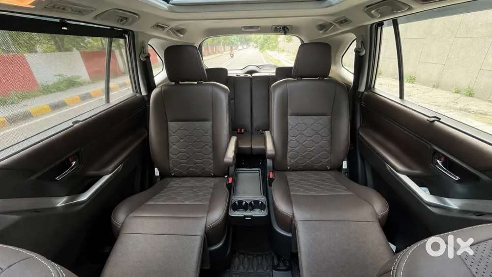 Toyota Innova Hycross 2.0 Zx (o) Hybrid 7 Str, 2026, Petrol