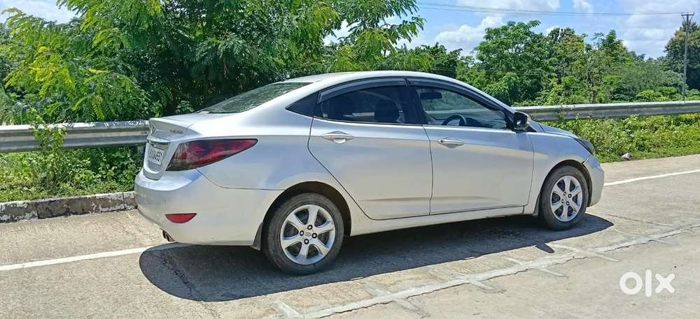 Hyundai Verna 2011 80000 Km Driven