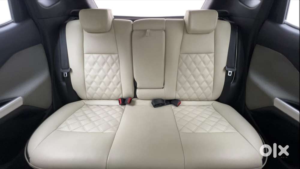 Nissan Magnite Xv Turbo, 2021, Petrol