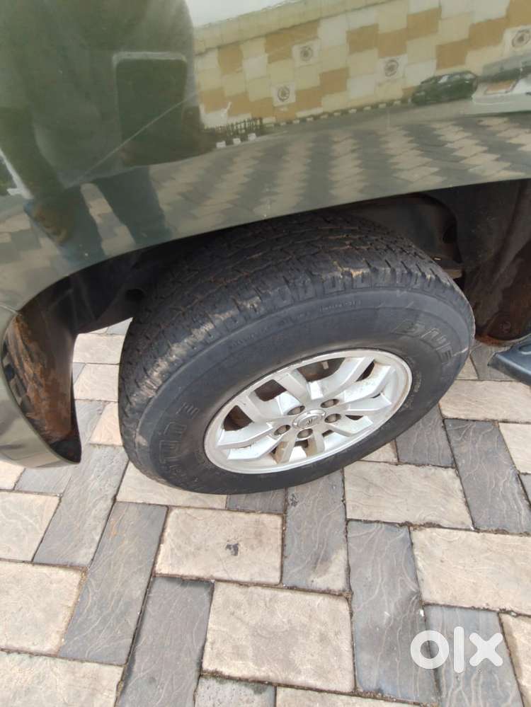 Mahindra Tuv 300 T8, 2017, Diesel