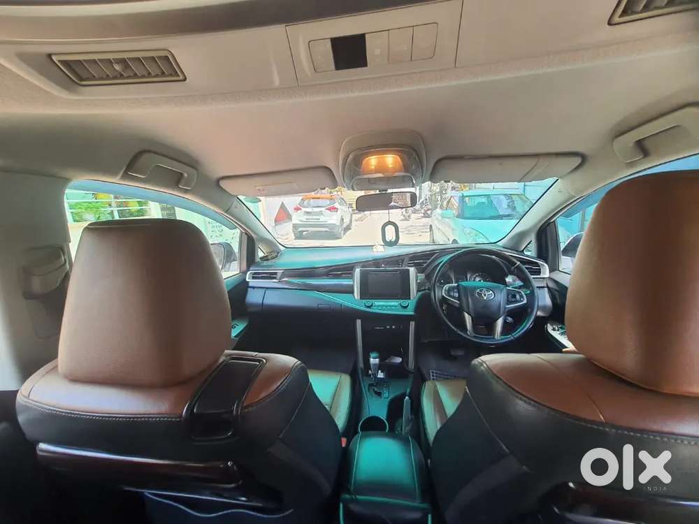 Toyota Innova Crysta 2017 Diesel Automatic. 2.8z Automatic