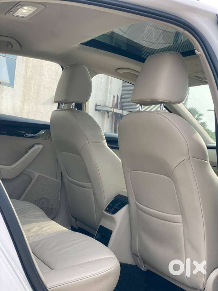 Skoda Octavia Ambition 2.0 Tdi At, 2017, Diesel