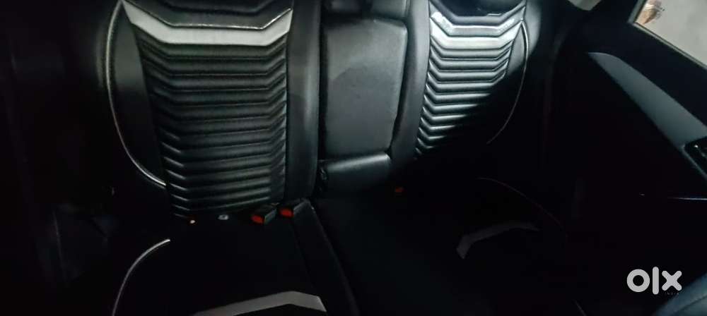 Maruti Suzuki Brezza 1.5 Zxi Plus Smart Hybrid Dual Tone, 2021, Petr..