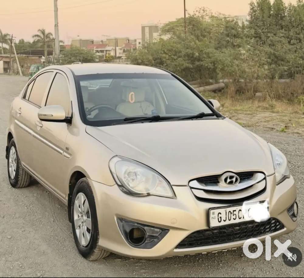 Hyundai Verna 2011