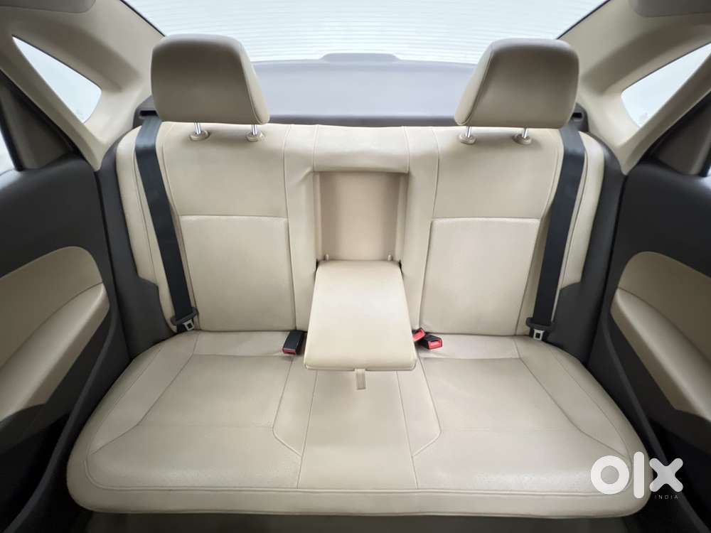 Volkswagen Vento 1.6 Highline, 2016, Petrol