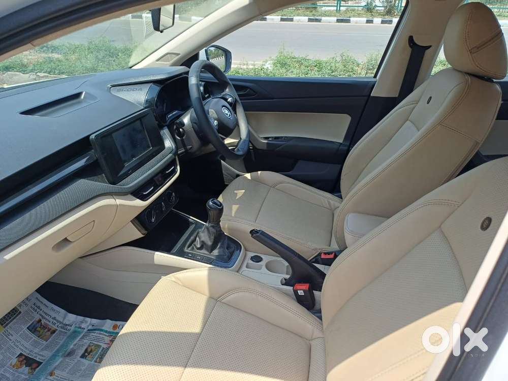 Skoda Slavia 1.0 Active Tsi, 2022, Petrol