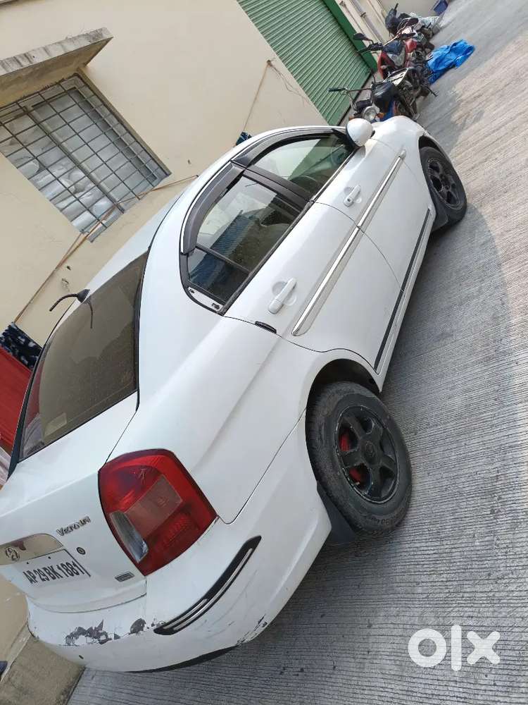 Very Good Condition Verna Car