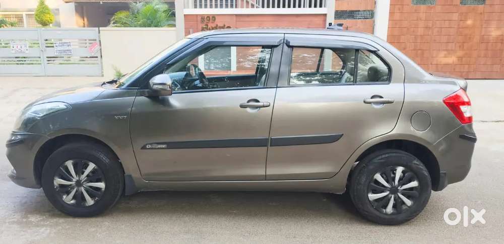 Maruti Suzuki Swift Dzire 2016 Petrol 77000 Km Driven