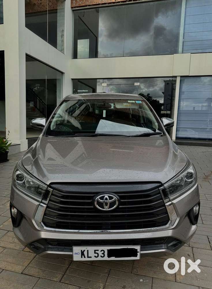 Toyota Innova Crysta 2021 2.4zx