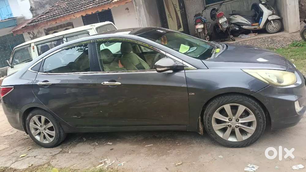 Hyundai Verna 2011 Diesel 128000 Km Driven