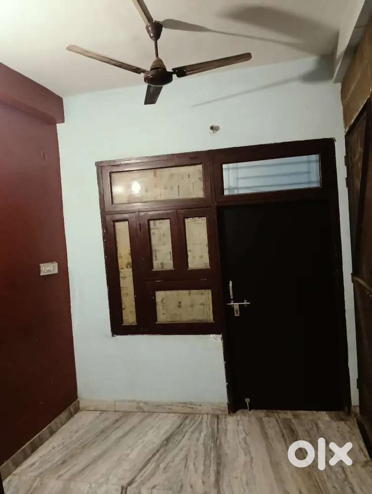 One room on rent