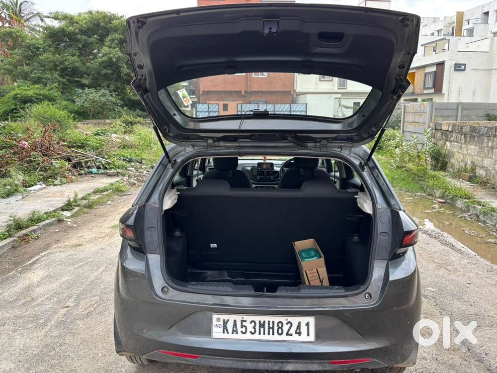 2021 Altroz Xe Rhythm Petrol Mt(grey)
