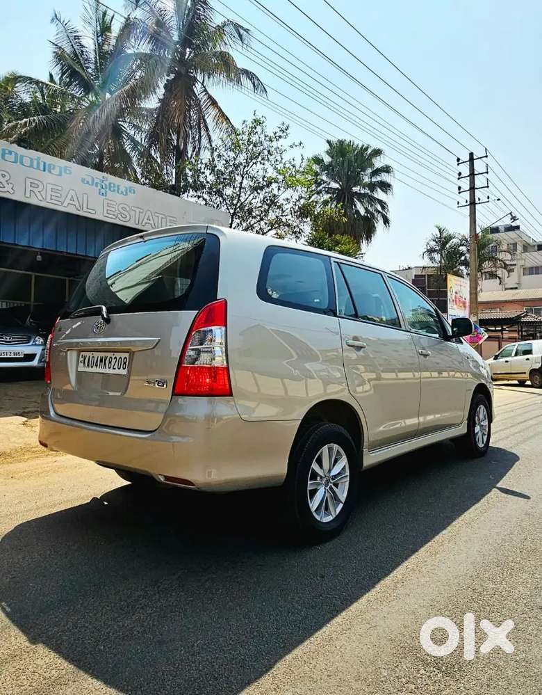 Toyota Innova 2012 Diesel 150000 Km Driven