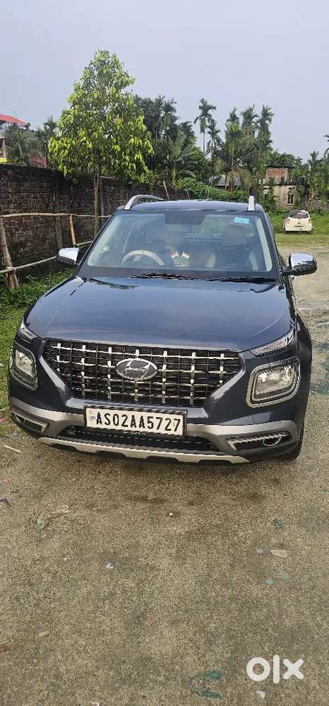 Hyundai Venue 2019 Petrol Well Maintained