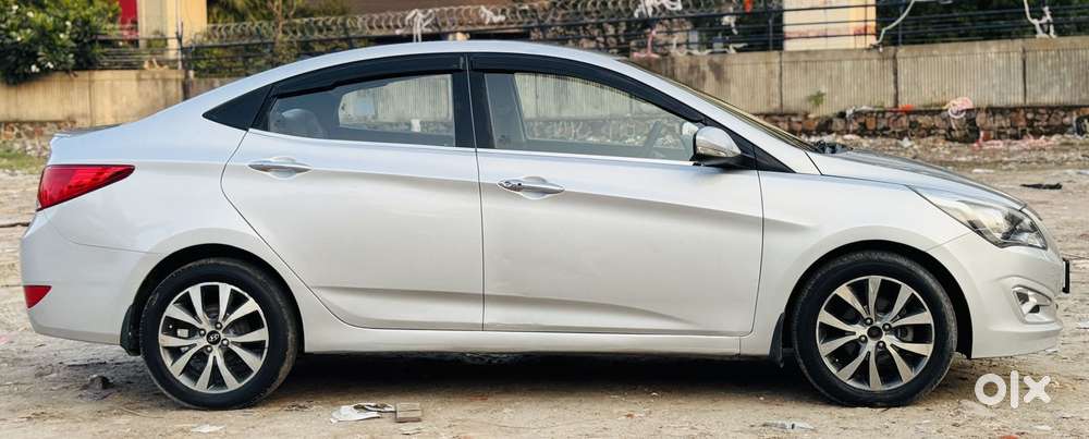 Hyundai Fluidic Verna