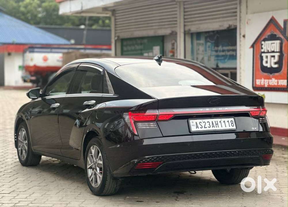 Hyundai Verna 1.5 Sx Petrol Mt, 2023, Petrol