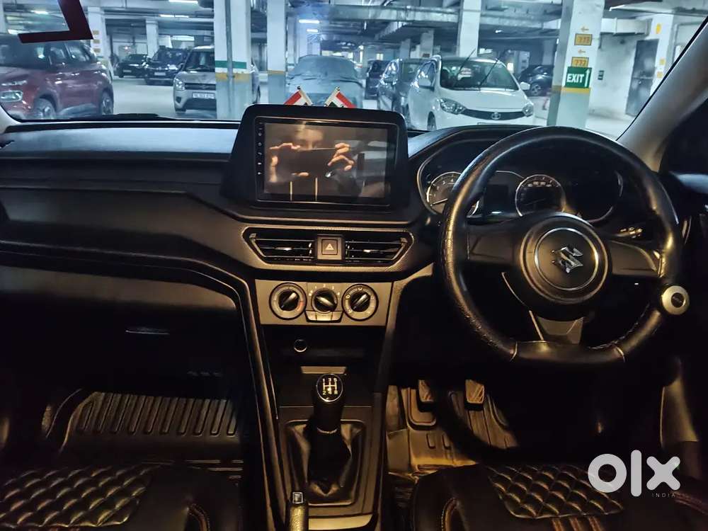 Maruti Brezza Lxi 2025