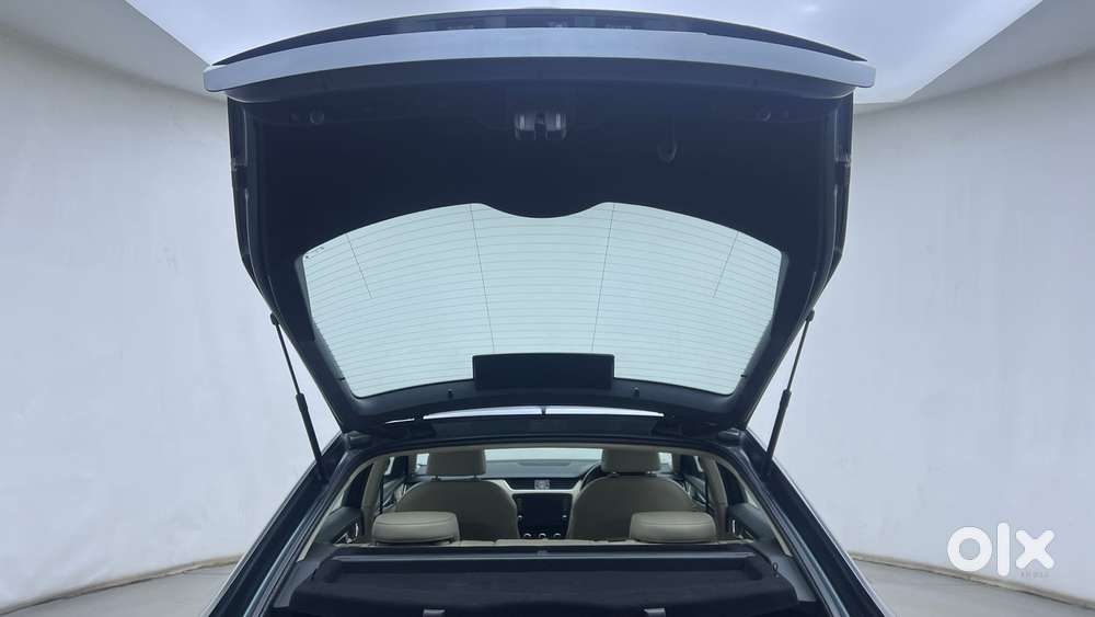 Skoda Octavia 2.0 L K Tsi At, 2018, Petrol