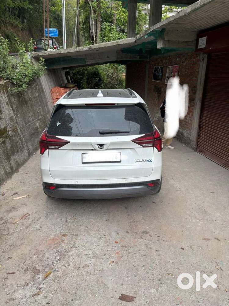 Mahindra Xuv700 With Custom Original Neo Alloys
