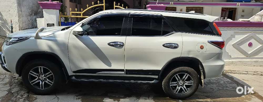 Toyota Fortuner (neatly Maintained With New Tyres And Fancy Number)
