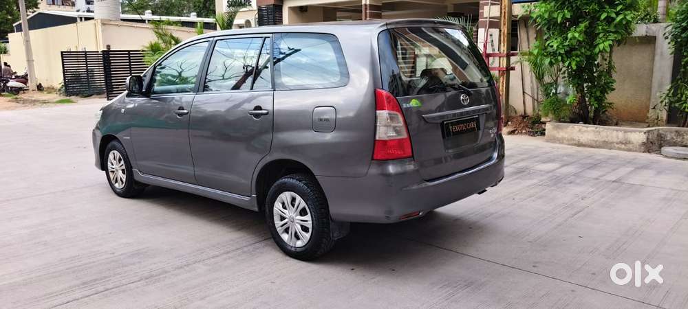 Toyota Innova 2.5 G (diesel) 8 Seater, 2012, Diesel