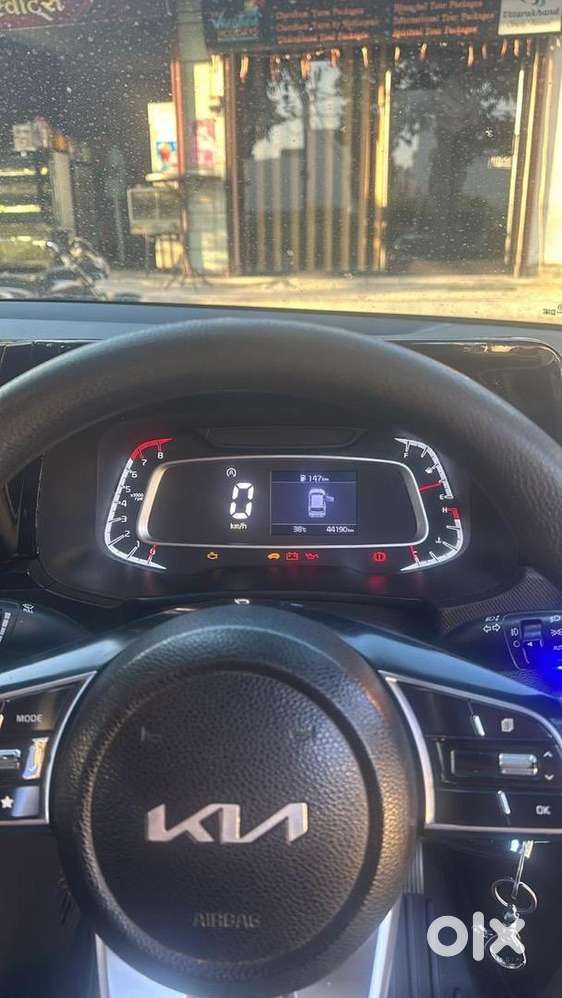 Kia Sonet 2023 Petrol 56000 Km Driven