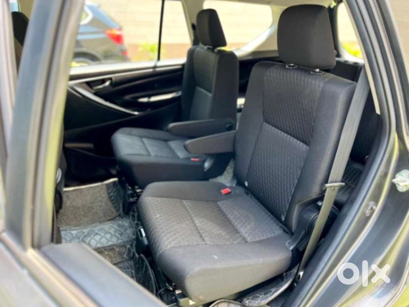 Toyota Innova Crysta 2.4 G Mt, 2022, Diesel