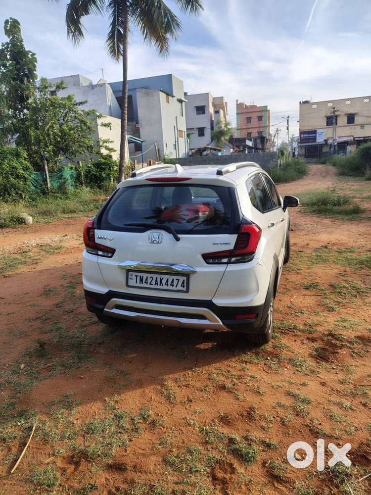 Topend Wr-v 2022 Petrol Good Condition Sunroof Honda Model2022 White