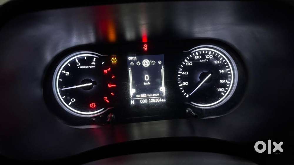 Mahindra Bolero Neo N8 Diesel Car 2023