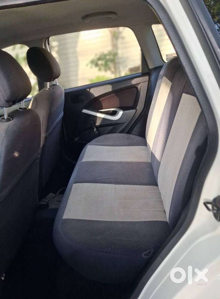 Ford Figo 1.2 Duratec Petrol Zxi, 2011, Petrol