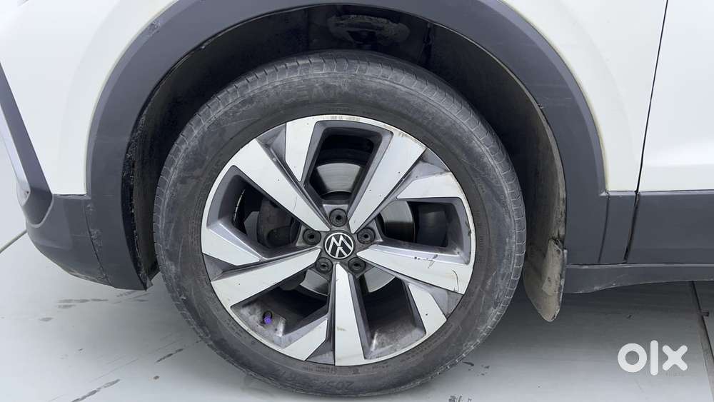 Volkswagen Taigun Topline 1.0 Tsi At (electric Seats), 2021, Petrol