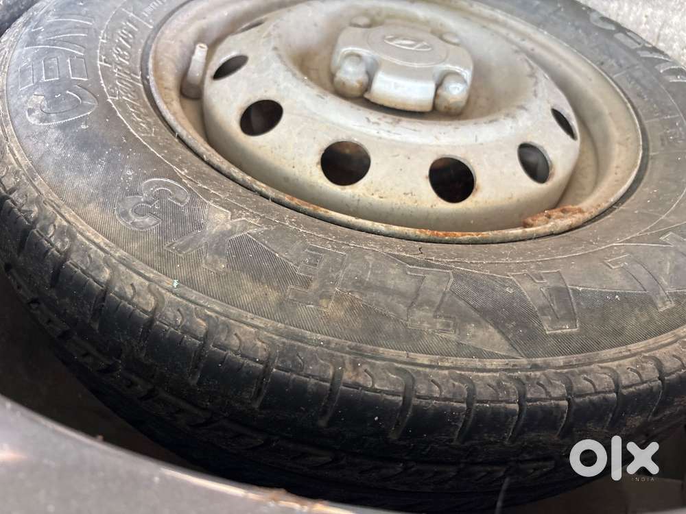 I10 Era 1.1 Running Condition 2012 Petrol+cng On Paper