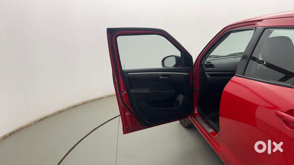Maruti Suzuki Swift Vvt Vxi, 2016, Petrol