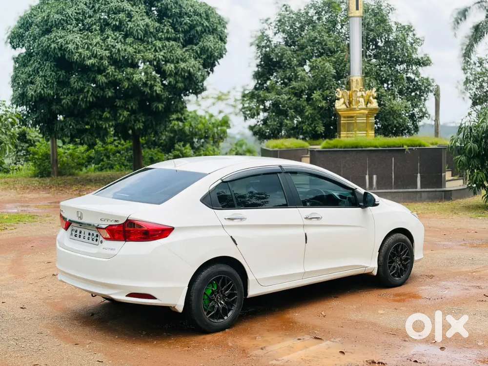 Honda City 2015 Diesel 150000 Km Driven. Good Condition