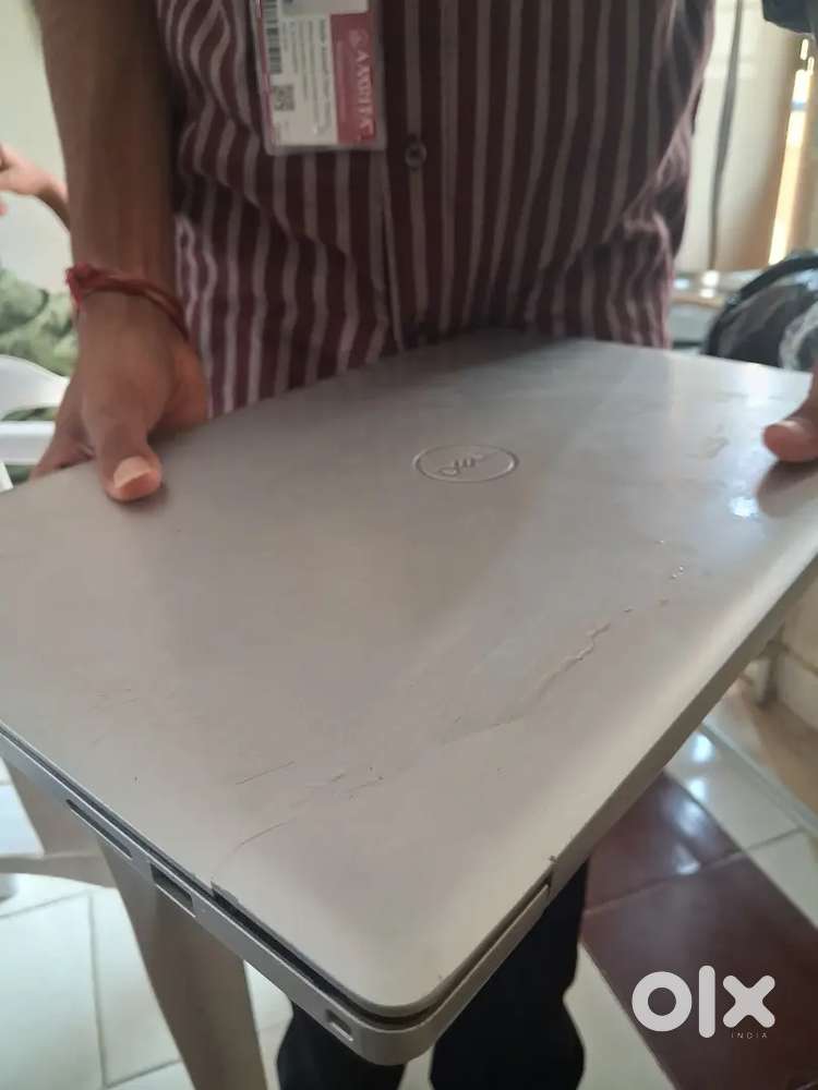 4GB Ram, intel core-i3 2.30GHz, Graphic Card 128 MB, Storage 1TB