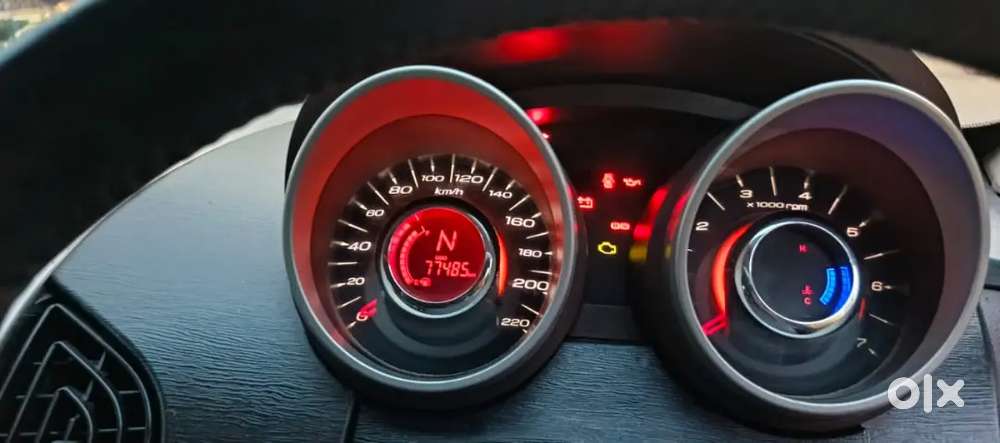 Mahindra Xuv500 2014 Diesel 93500 Km Driven