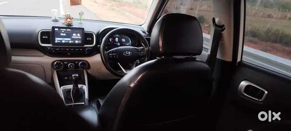 Hyundai Venue 2024 Good Maintenance Well Condition -57000