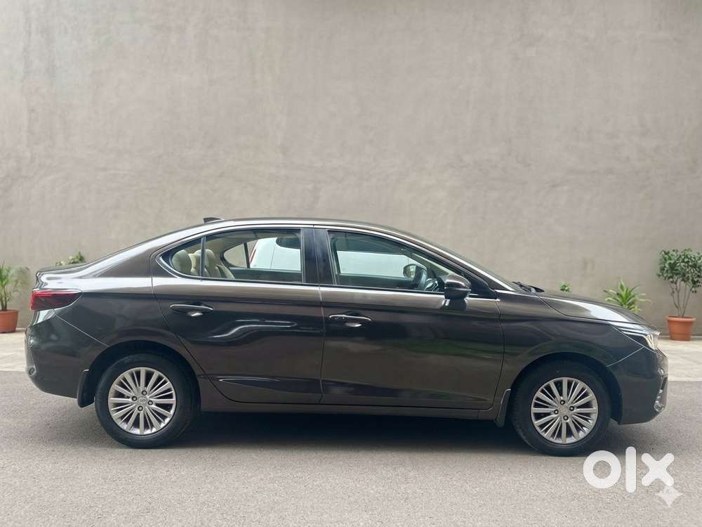 Honda City V At Exclusive, 2020, Petrol