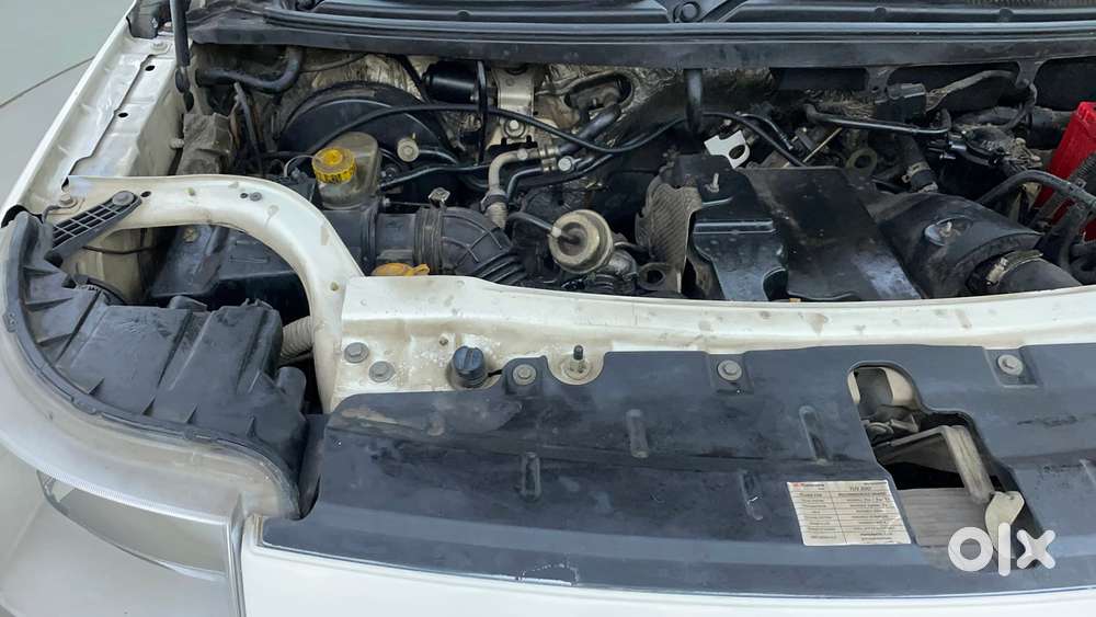 Mahindra Tuv 300 T8, 2015, Diesel