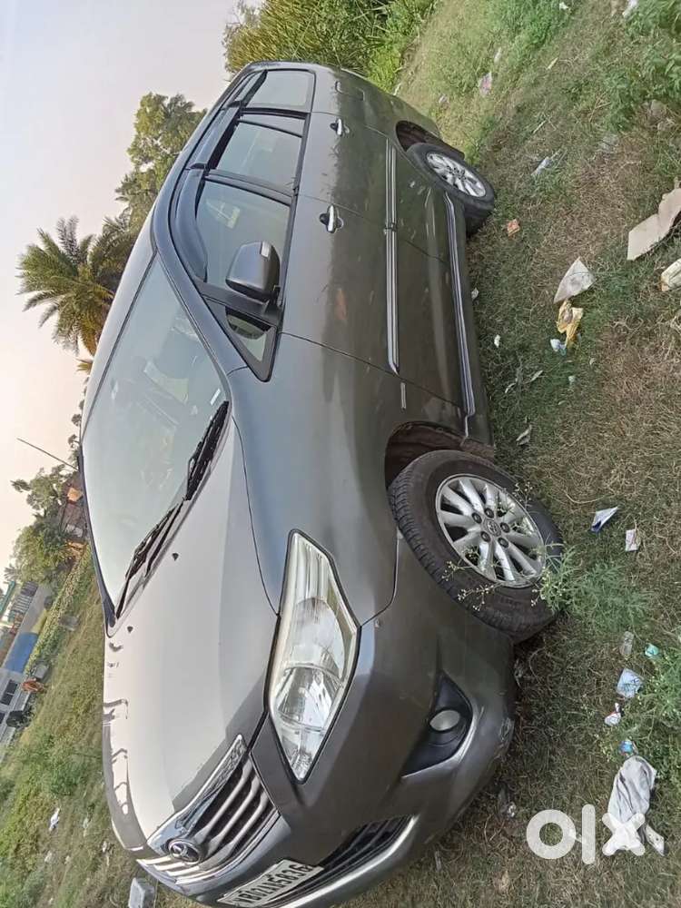 Innova 2.5 V(e4)8s, Bs-iv